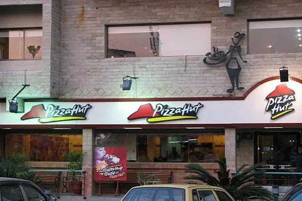 Pizza Hut North Nazimabad